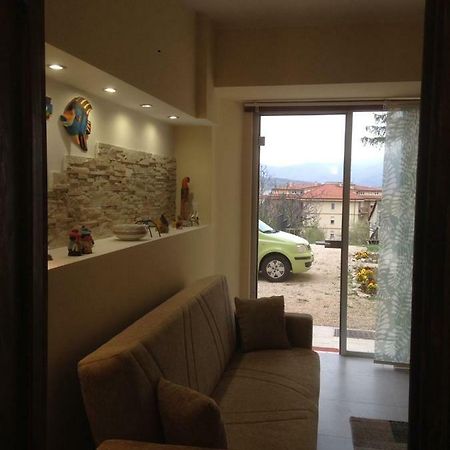 Apartamento A Casa Di Fede LʼAquila Exterior foto