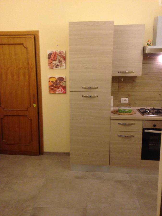 Apartamento A Casa Di Fede LʼAquila Exterior foto