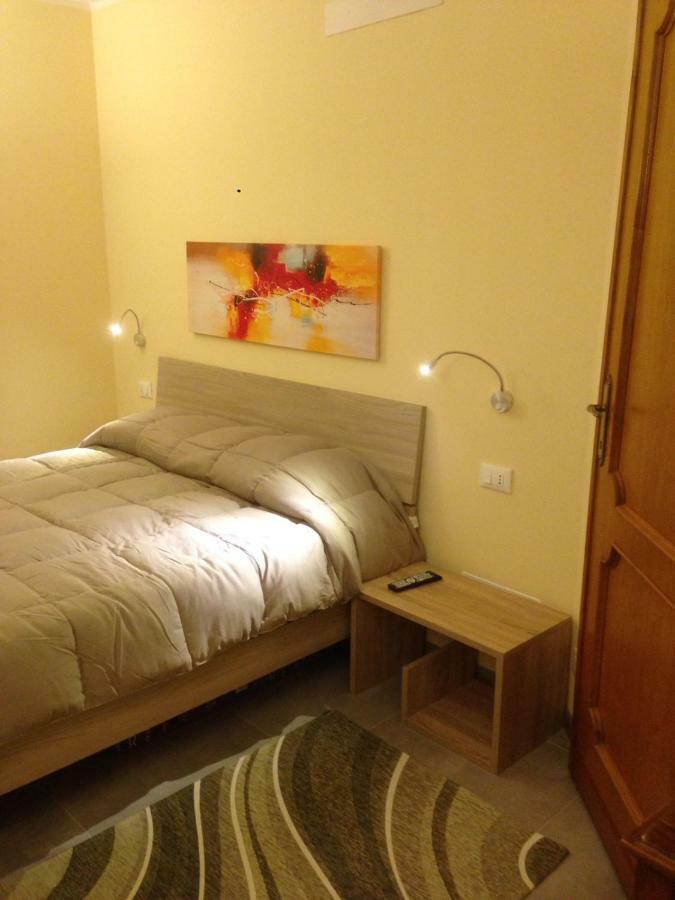 Apartamento A Casa Di Fede LʼAquila Exterior foto