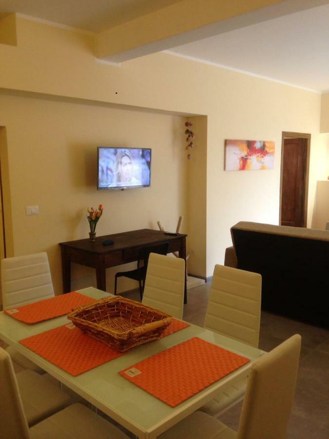 Apartamento A Casa Di Fede LʼAquila Exterior foto