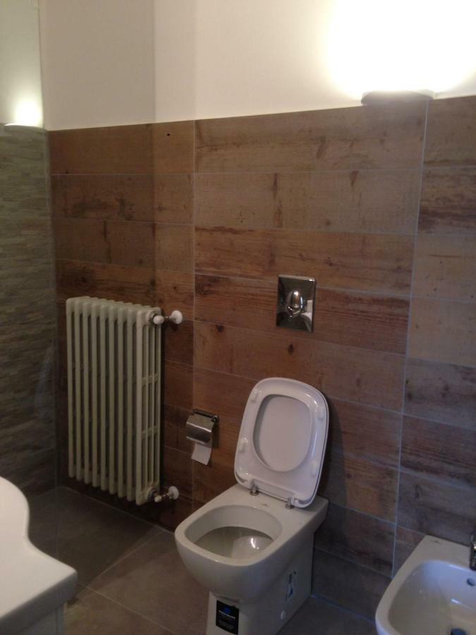 Apartamento A Casa Di Fede LʼAquila Exterior foto