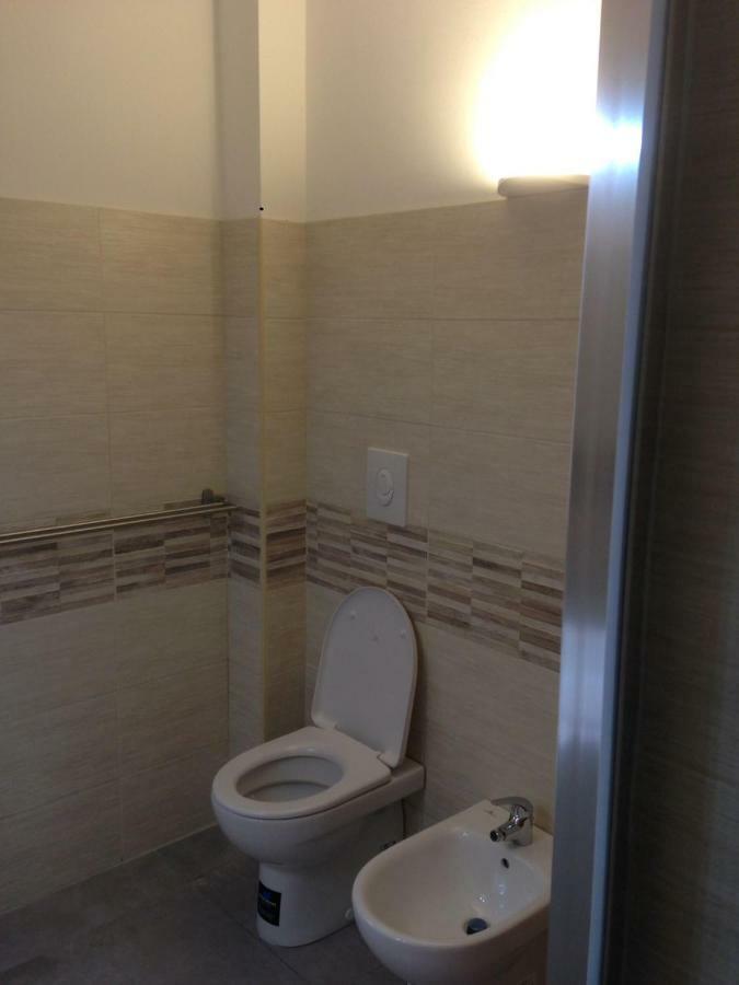 Apartamento A Casa Di Fede LʼAquila Exterior foto